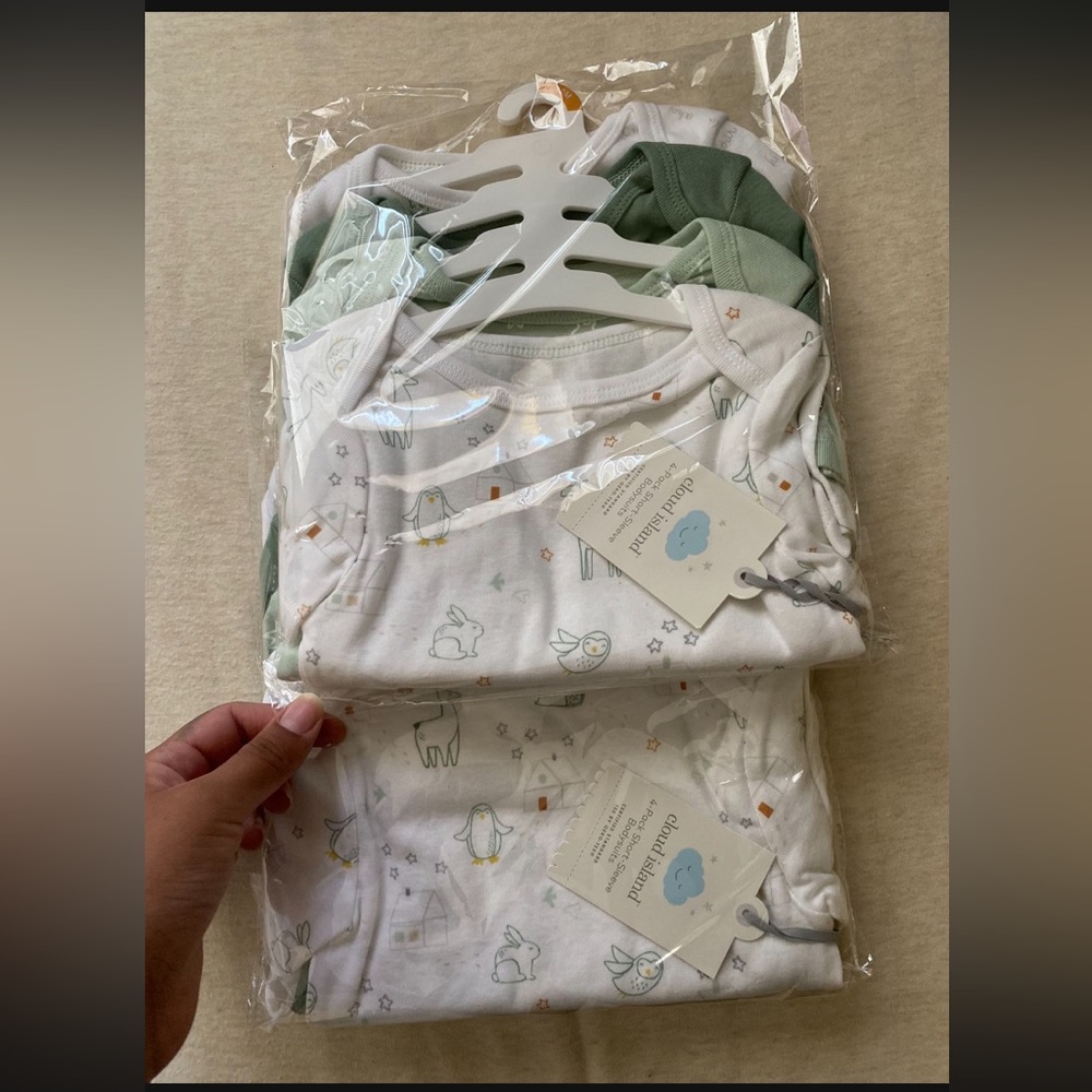 NWT Cloud island baby onesie , 4 pack 12 months